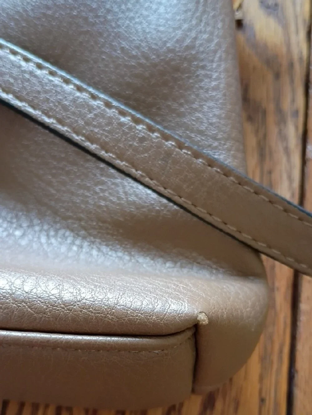 Amelie Galanti Brown Crossbody Bag - Adjustable Strap - Picture 6 of 6